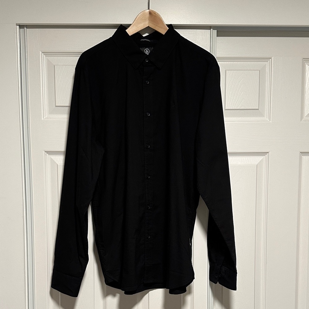 Volcom Men's Black Dress Shirt